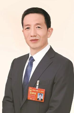 深入實施“五新四城”戰(zhàn)略 奮力建設現(xiàn)代化新懷化——訪省人大代表、懷化市委書記許忠建